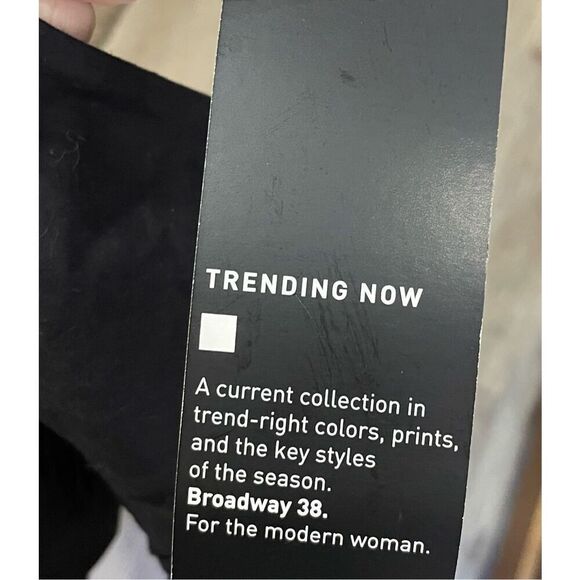 Broadway Short Sleeve Top Black Large New - Picture 9 of 9